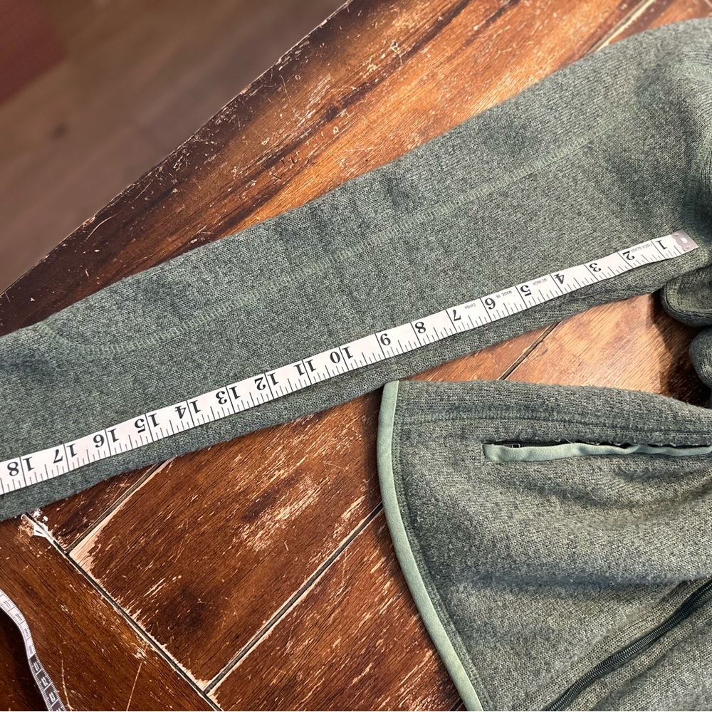 Patagonia Olive Full-Zip Fleece Jacket Size Medium - Picture 13 of 13